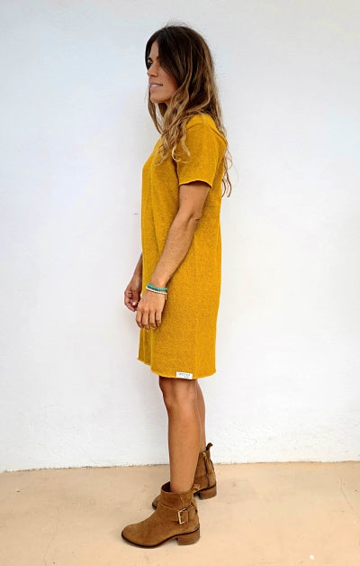 Vestido mostaza manga corta