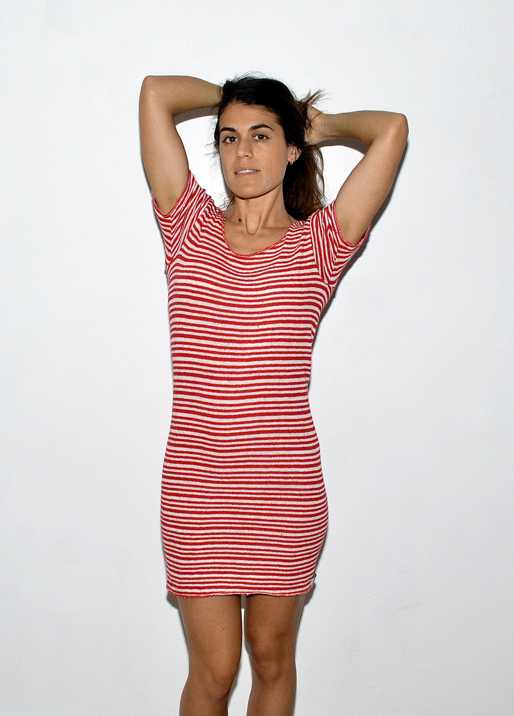 Vestido Corto Manga Corta